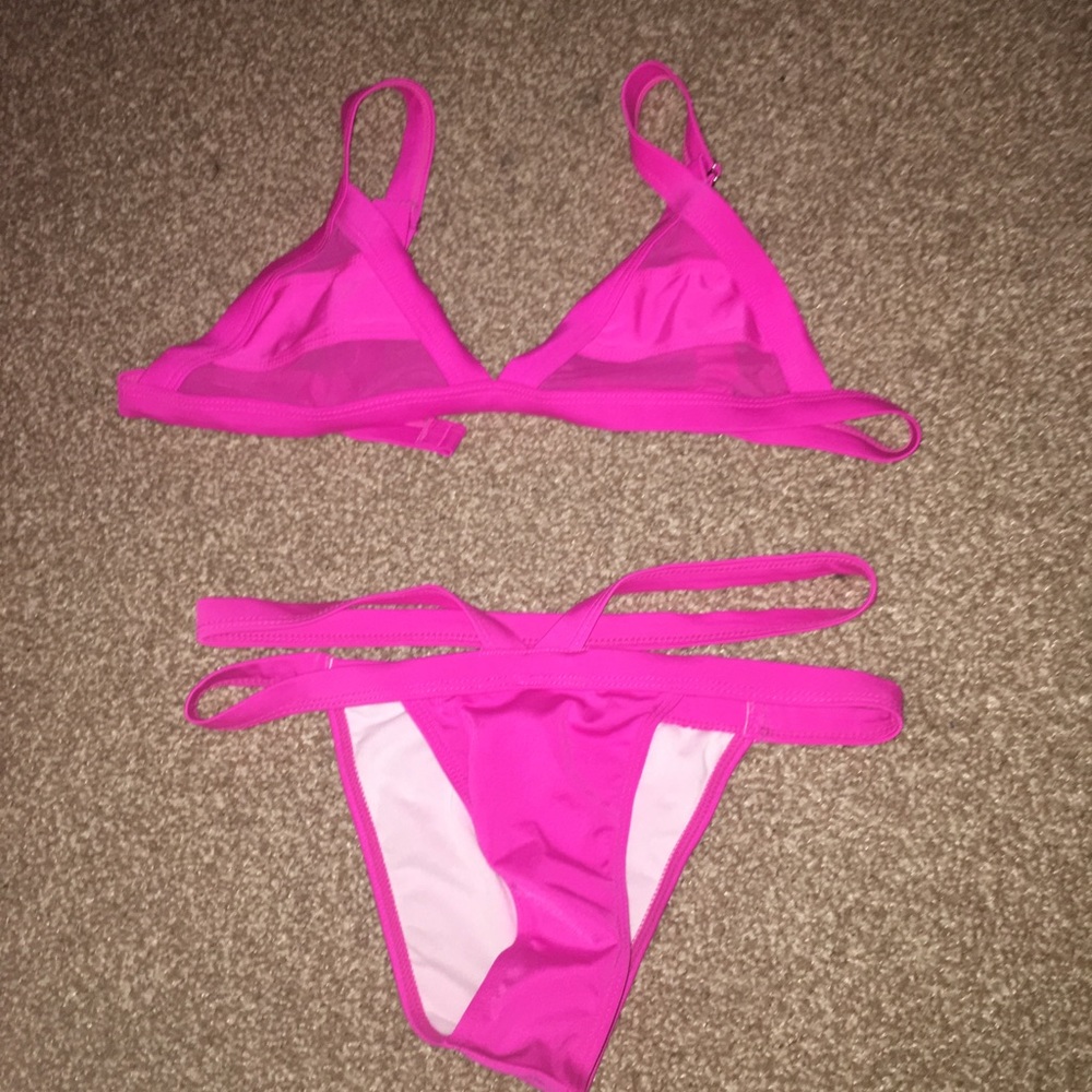 Mesh bikini bottom
